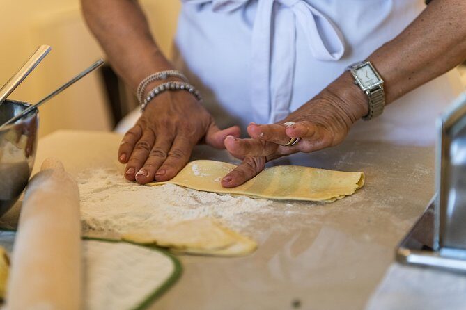 Cesarine: Small group Pasta and Tiramisu class in Lake Garda - Authenticity and Guest Feedback