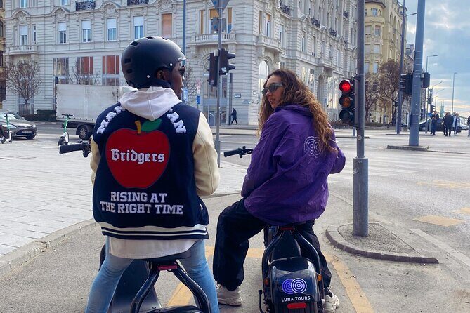 Citadel tour on e-scooter incl. Liberty Statue and panoramic view - Who will enjoy this tour the most?