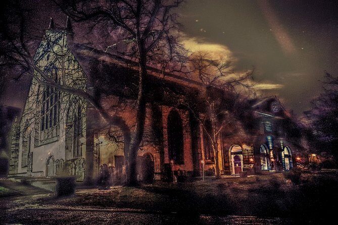City of the Dead Haunted Graveyard Tour - The Practical Aspects: Group Size, Timing, and Booking