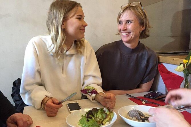 Classic Bites and Culinary Trends Neighborhood Food Tour in Berlin - What Makes This Tour Stand Out?