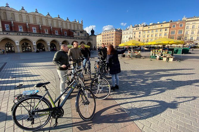 Complete Cracow Bike Tour (small group of maximum 8 people!) - The Experience and Guides
