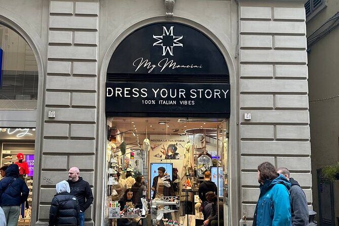 Create the sneaker of your dreams in Florence - The Experience: A Crafting Journey in Florence