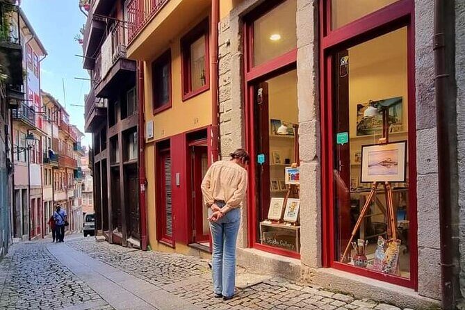 Create Watercolour With Hugo do Lago in Porto - The Value of This Experience