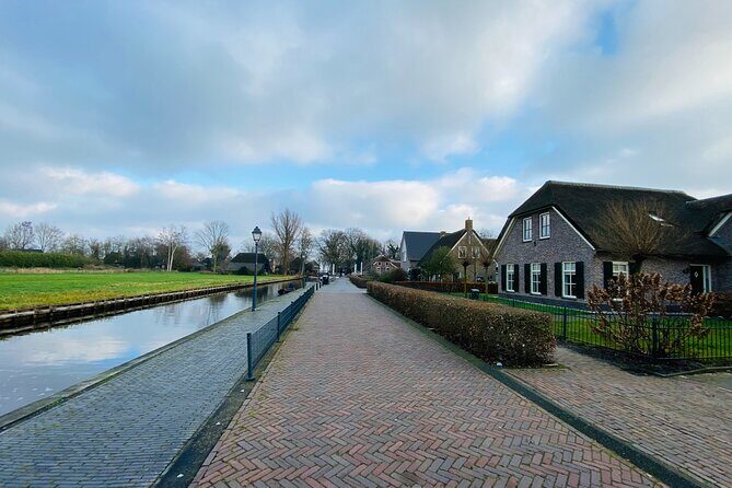 Day Tour Giethoorn, Afsluitdijk and Zaanse Schans with Boat Cruise - The Value Equation