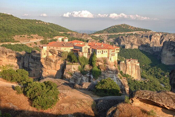 Delphi and Meteora Private Day Trip from Athens including Dinner - Exploring Meteora’s Monasteries on Towering Rocks