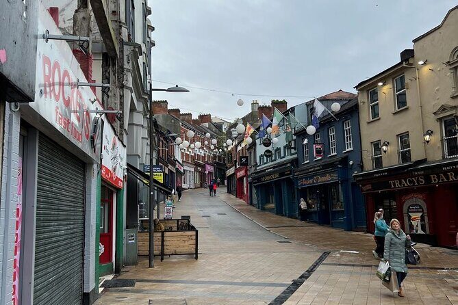 Derrie Danders: Unveiling Derry's Dark & Haunted Past Audio Tour - An In-Depth Look at the Tour Itinerary