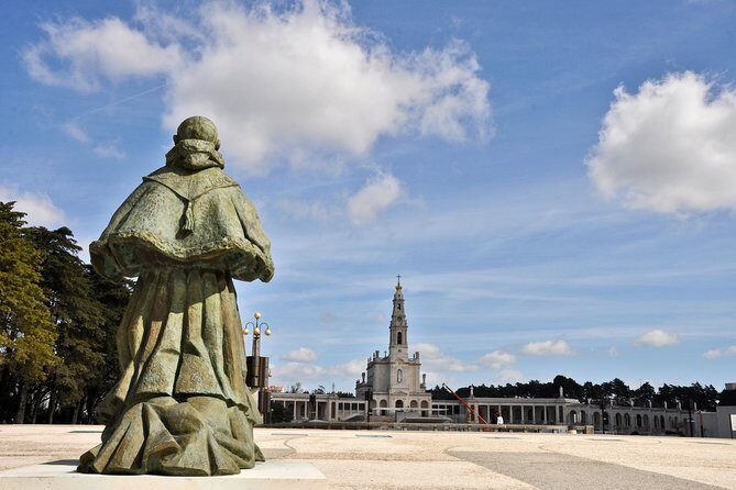Discover Fátima: Half-Day Small-Group Tour from Lisbon - What To Expect: A Detailed Breakdown