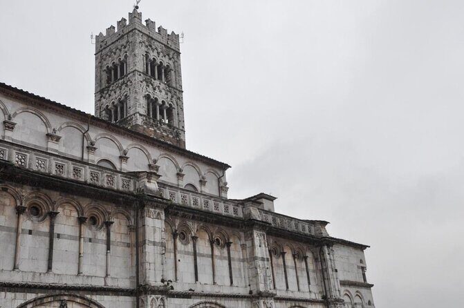Discover Luccas Secrets on a Guided Walking Tour - The Sum Up