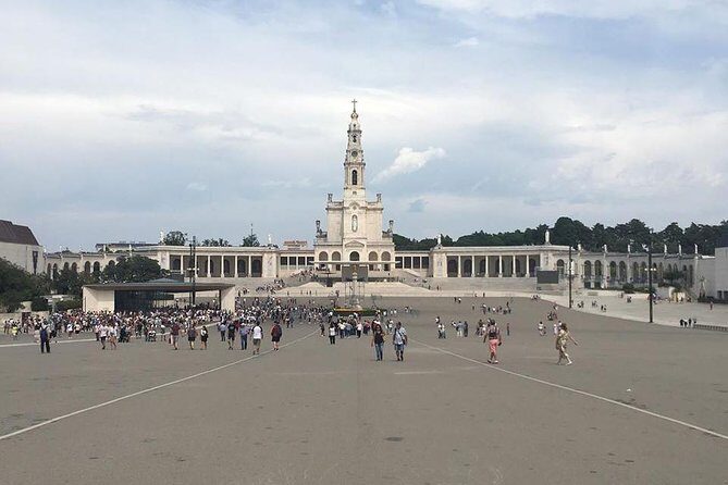 Divine Fátima Full Day Private Tour from Lisbon - Who Is This Tour Best Suited For?