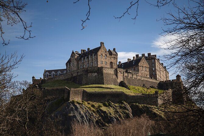 Edinburgh Full Day Walking Tour with Castle Included -Small Group - Georgian House: A Look into 18th-century Edinburgh
