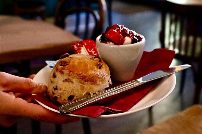 Edinburgh Walking Food Tour With Secret Food Tours - The Sum Up