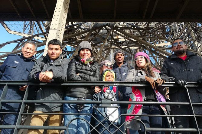 Eiffel Tower with reserved access to the 2nd floor - Who Should Consider This Tour?