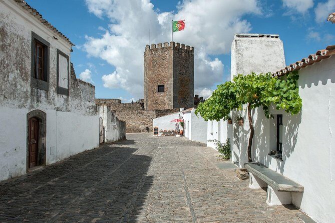 Evora and Monsaraz Private Tour From Lisbon - Transportation: A Comfortable and Stylish Ride