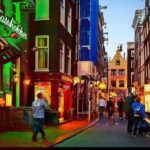 Exclusive Amsterdam Red Light District tour with a drink - Who Should Book This Tour?