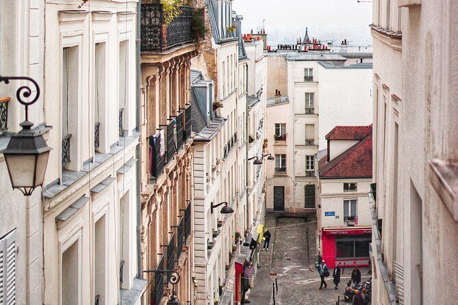 Exclusive Walking Tour In Montmartre With Local Guide - Practical Details and Value