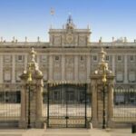 Expert Plus Tour of Madrid in Private Eco Tuk Tuk - Key Points