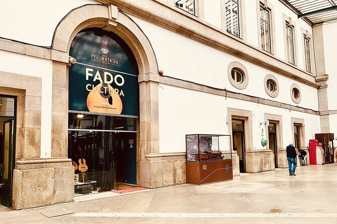 Fado Show at St. Benedict's Station and Port Wine - The Performance: Fado in Its Purest Form