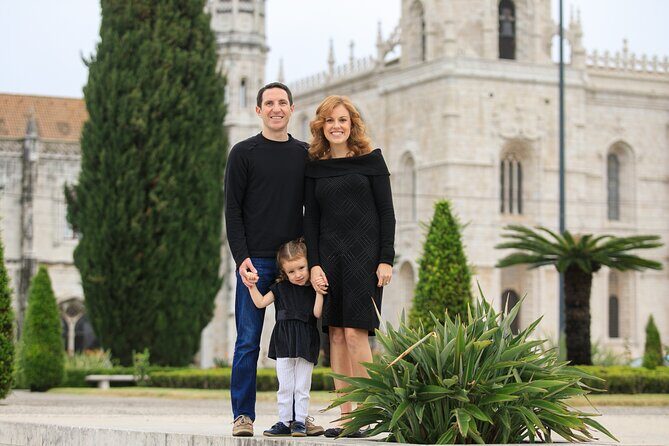 Family photo shoot in Cascais with a professional photographer - Final Thoughts: Who Should Consider This Experience?