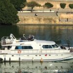 Fantastic boat trip with lunch or dinner - Who Will Love This Experience?