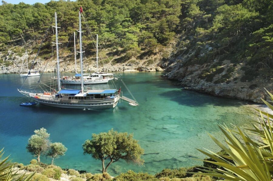 Fethiye: 12 Islands Boat Tour with Lunch and Hotel Pickup - Authentic Experiences and Guest Insights