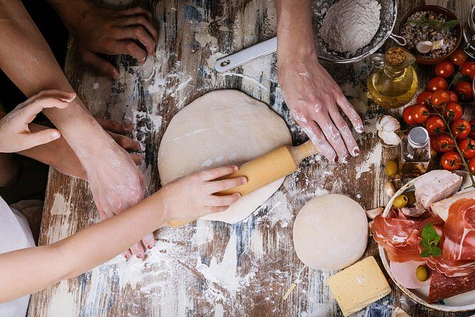 Focaccia Masterclass in La Spezia: Cook, Taste & Savor - What Makes This Class Stand Out?