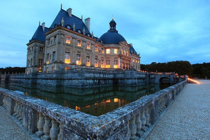 Fontainebleau and Vaux Le Vicomte Private Day Tour from Paris - What’s Included and What to Keep in Mind