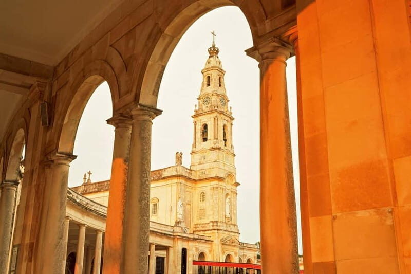 From Lisbon: Best of Fátima and surroundings Tour - Detailed Breakdown of the Itinerary
