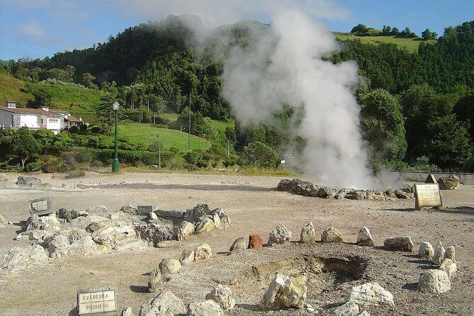Full Day Furnas Volcano, With Traditional Lunch (East Tour) - Transportation and Group Size: Why It Matters