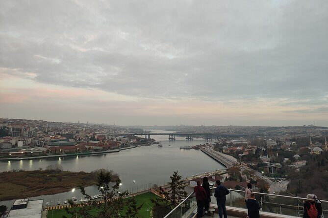 Full-Day Journey Between Two Continent of Istanbul (by Boat&Bus) - Authentic Perspectives from Reviewers