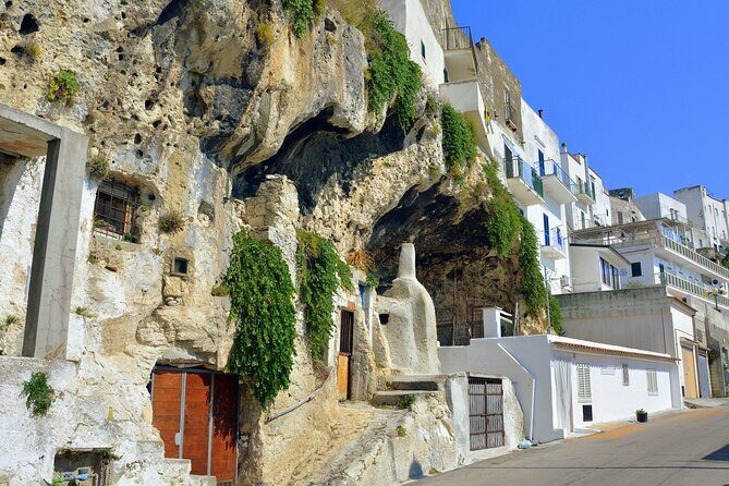 Full Day Matera Tour with Cave Homes and Local Food Tasting - Sassi di Matera: The Iconic Cave Neighborhoods