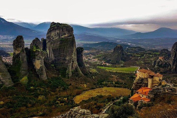 Full day Meteora private tour - First Stop: The Battlefield of Thermopylae