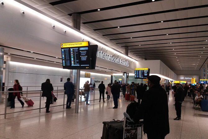 Gatwick Airport arrival to London Hotel/Accommodation - Practical Considerations