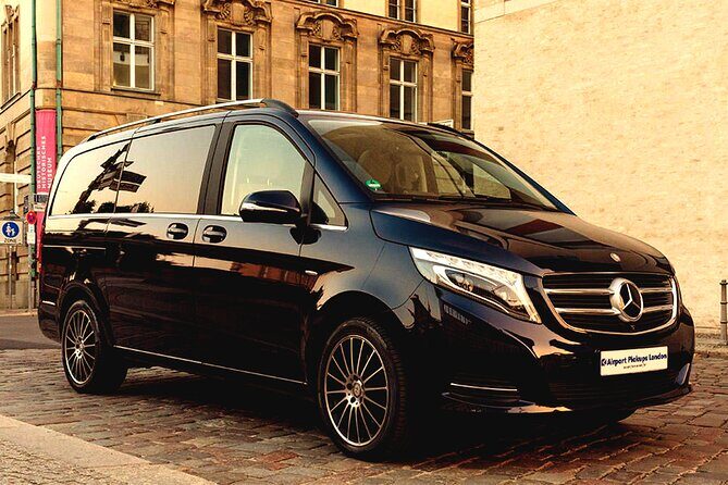 Gatwick to Southampton Private Taxi Transfers - Who Is This Service Best For?