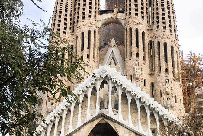 Gaudí Essential : Sagrada Familia Guided Tour - Final Thoughts: Is This Tour For You?