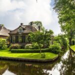 Giethoorn Day Trip from Amsterdam with Cruise & Walking Tour - Analyzing the Experience: Is It Worth It?