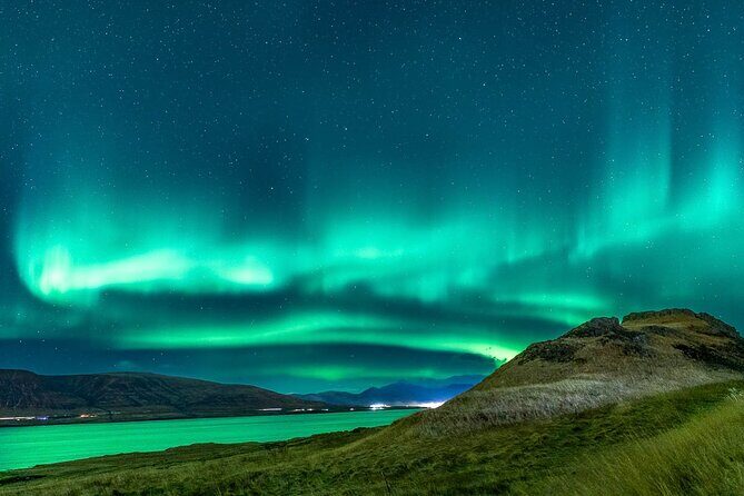 Golden Circle & Northern Lights Tour from Reykjavik - Transportation & Group Size: Comfort and Intimacy