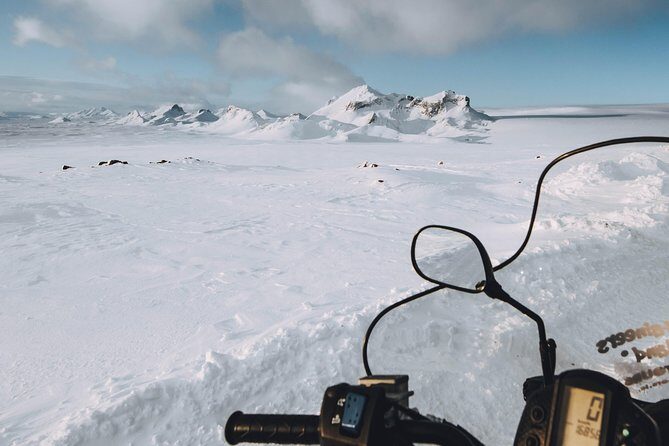 Golden Circle Super-Jeep Tour and Snowmobiling from Reykjavik - Transportation and Group Size
