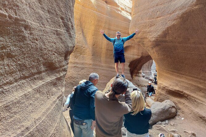 Gran Canaria Cave, Oasis, Red-gorge Adventure & cosy Picnic - The Itinerary Breakdown: What You Can Expect