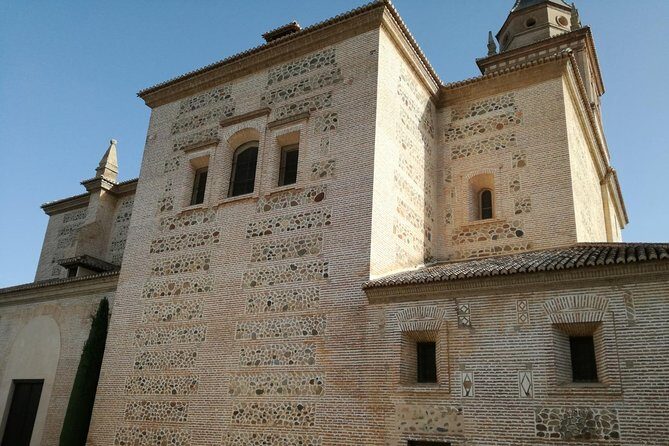 Granada : walking tour with a local guide - What to Expect from the Granada Walking Tour