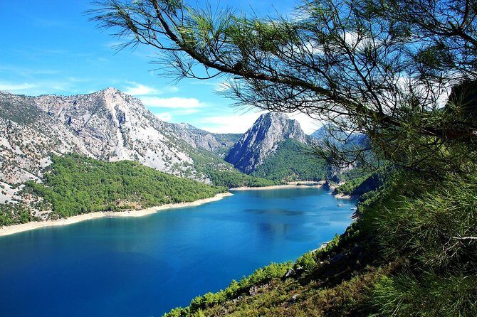 Green Canyon Jeep and Boat Tour with Lunch - Who Is This Tour Best For?