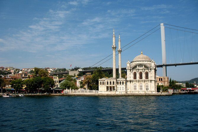 Guided Bosphorus & Black Sea Cruise with Stopover Asia and Lunch - The Good, the Bad, and the Practical