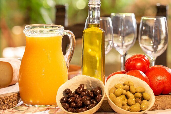 Guided Tasting Tour in 16th century House and Olive Oil Factory - Step-by-Step Breakdown of the Tour Experience