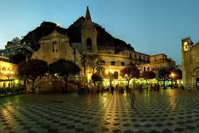 Guided tour of Giardini Naxos, Castelmola, Taormina from Catania - Practical Considerations