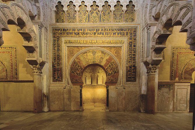 Guided tour of the Mosque with entrance included - Authentic Insights from Reviews
