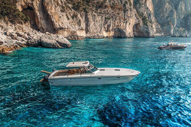 Half day around Capri by Itama 38 speedboat - The Sum Up