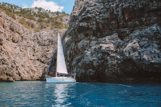 Half Day Private Sailing Tour along the Tramuntana Coast - Practical Details and Booking Tips