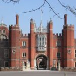 Hampton Court Palace Private Tour - Secrets of Henry VIII - Who Should Book This Tour?