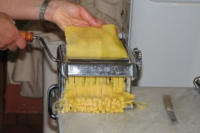 Hands-on Experience Cooking Class in Home Kitchen in Cortona - Who Should Consider This Experience?