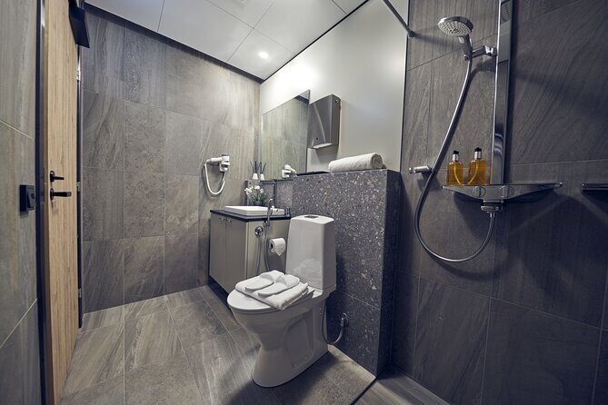 Helsinki-Vantaa Airport Plaza Premium Lounge Terminal 2 - Comfort and Amenities for Different Travelers