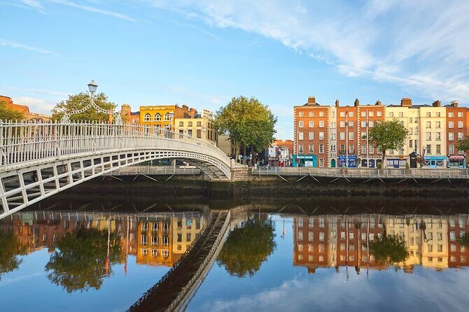 Highlights of Dublin Private Walking Tour with Guide - Exploring Dublin in Depth